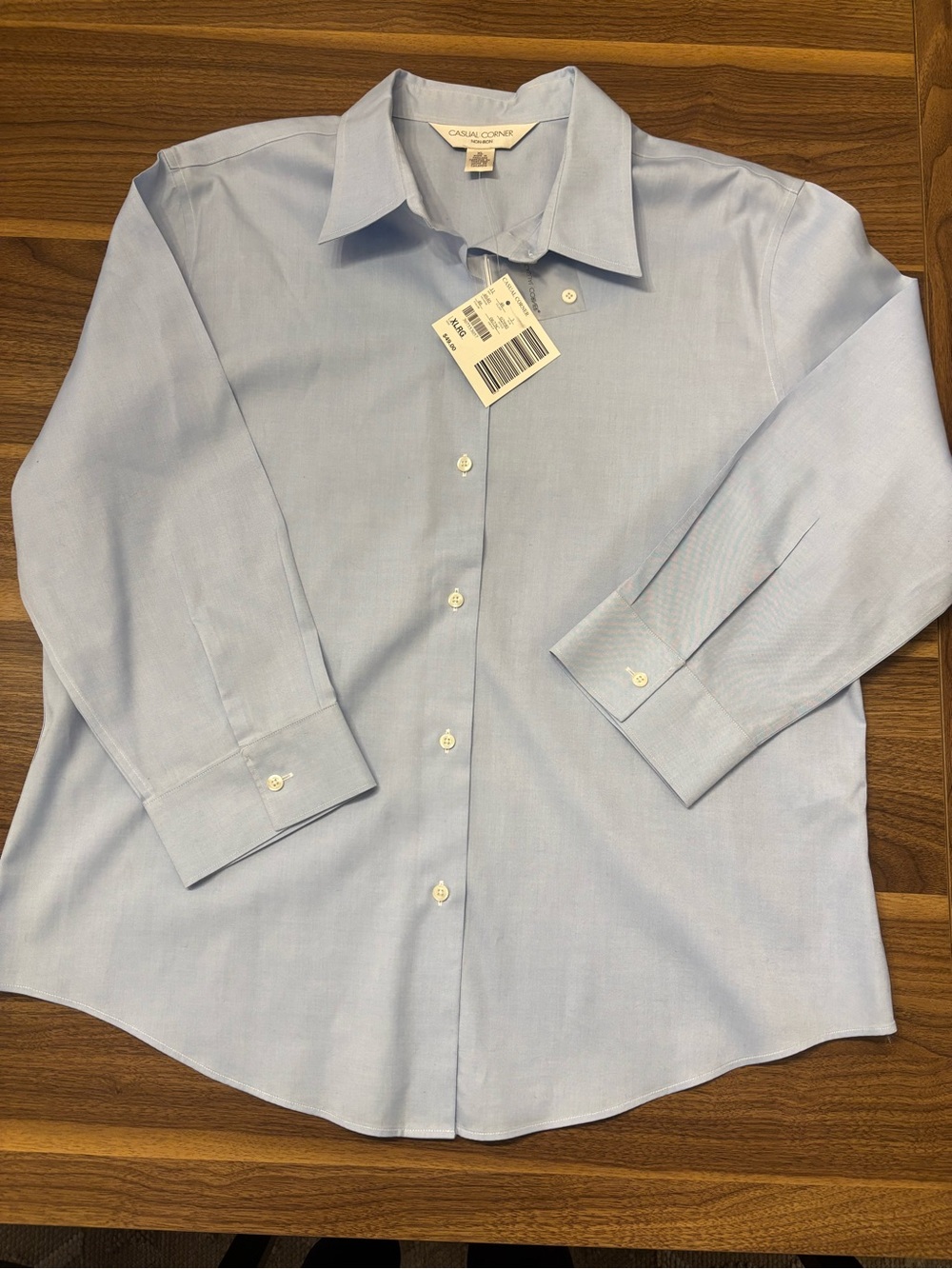 NWT Women’s Button Down Shirt Casual Corner Light Blue